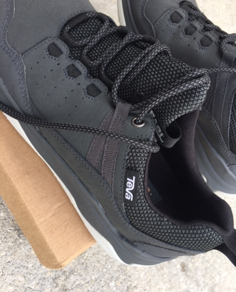 teva ridge peak sneaker